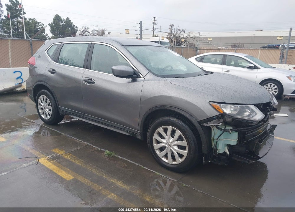 2018 NISSAN ROGUE S VIN: KNMAT2MT5JP521476