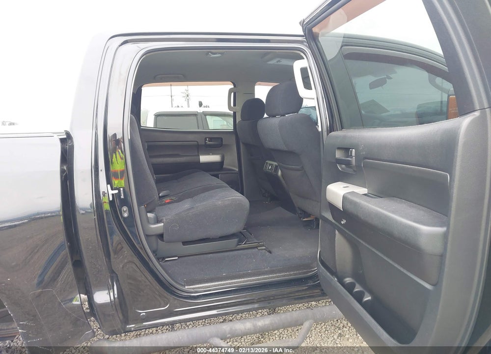 2007 TOYOTA TUNDRA SR5 5.7L V8 VIN: 5TBEV54197S471877