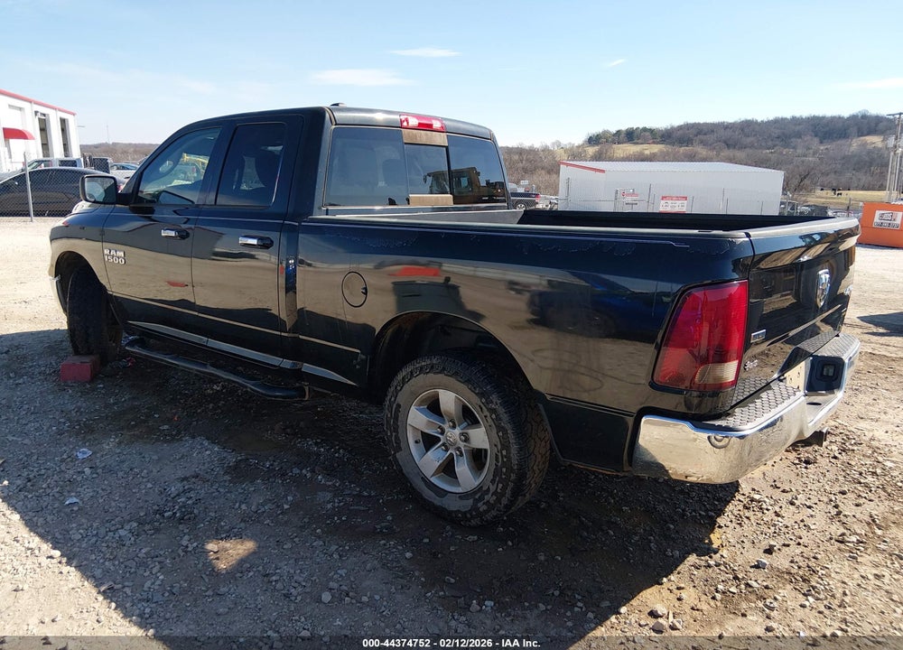 2017 RAM 1500 SLT  4X4 6'4 BOX VIN: 1C6RR7GGXHS748402