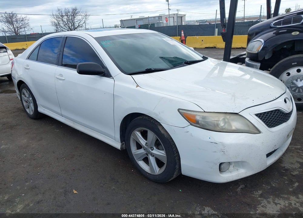 2011 TOYOTA CAMRY SE VIN: 4T1BF3EKXBU585115