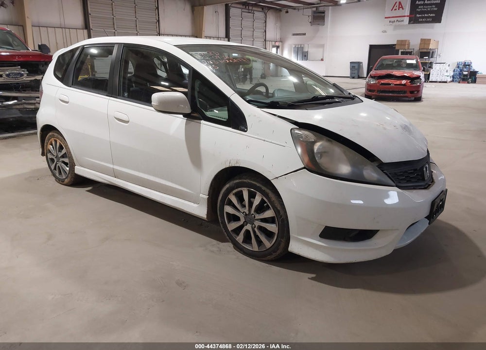 2013 HONDA FIT SPORT VIN: JHMGE8G59DC051497