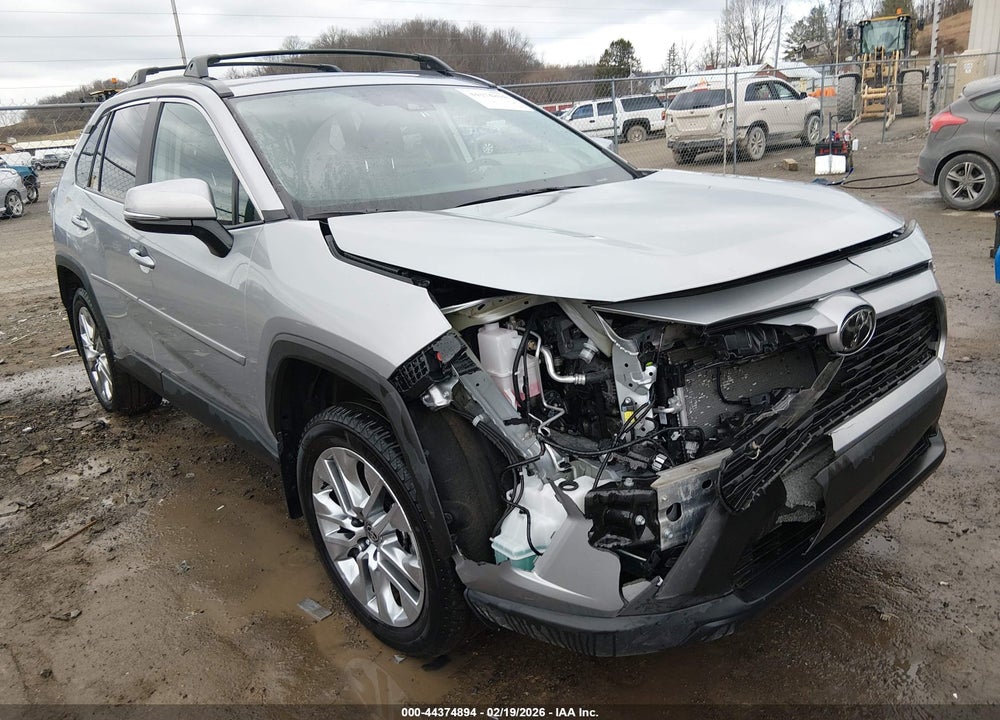 2025 TOYOTA RAV4 XLE PREMIUM VIN: 2T3A1RFV5SW574228