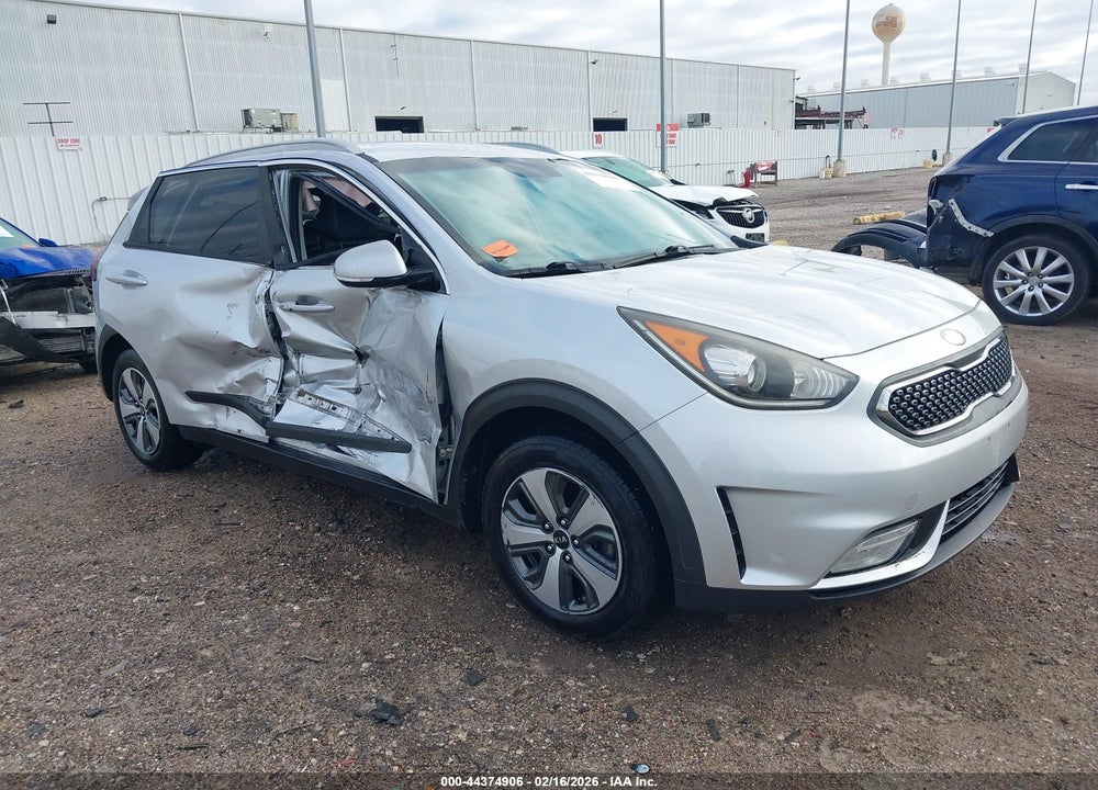 2018 KIA NIRO EX VIN: KNDCC3LC3J5124358
