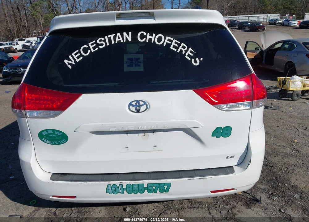 2013 TOYOTA SIENNA LE V6 8 PASSENGER VIN: 5TDKK3DC0DS340311