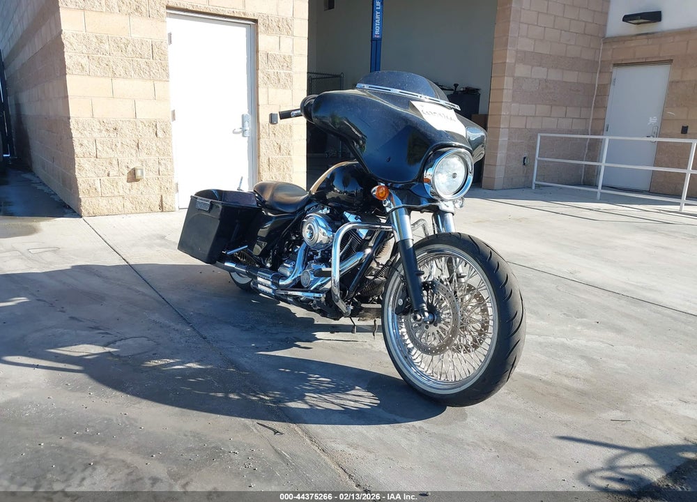2012 HARLEY-DAVIDSON FLHTC ELECTRA GLIDE CLASSIC VIN: 1HD1FFM3XCB668292