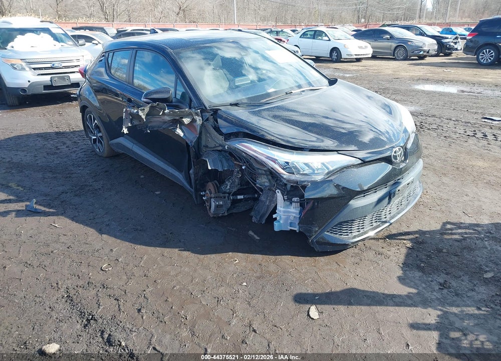 2020 TOYOTA C-HR XLE VIN: NMTKHMBXXLR114915