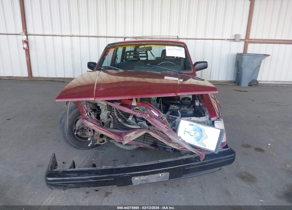 1990 VOLVO 240 DL VIN: YV1AA885XL1847410