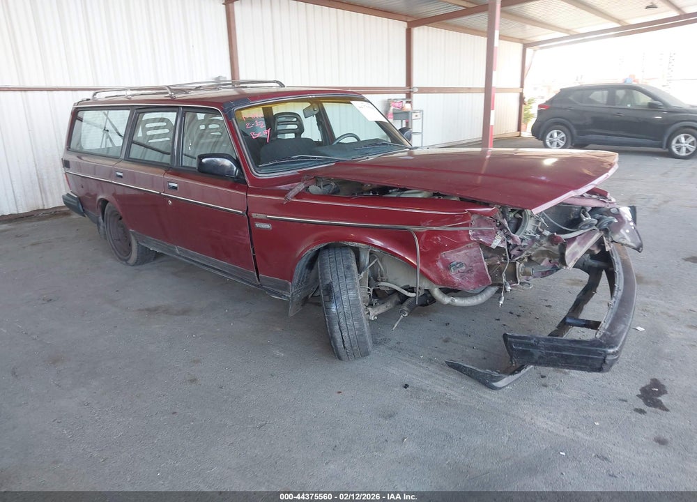 1990 VOLVO 240 DL VIN: YV1AA885XL1847410