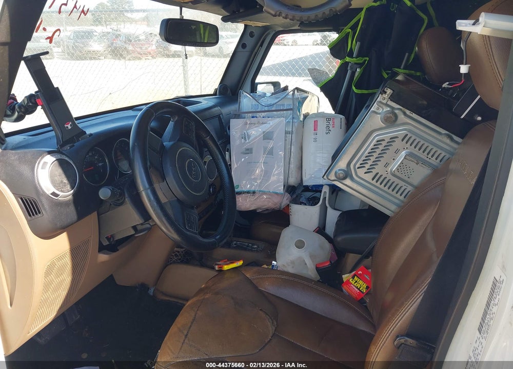 2014 JEEP WRANGLER UNLIMITED SAHARA VIN: 1C4BJWEG9EL107293