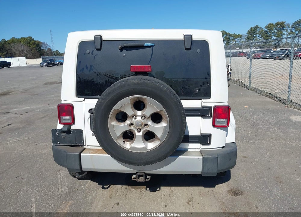 2014 JEEP WRANGLER UNLIMITED SAHARA VIN: 1C4BJWEG9EL107293