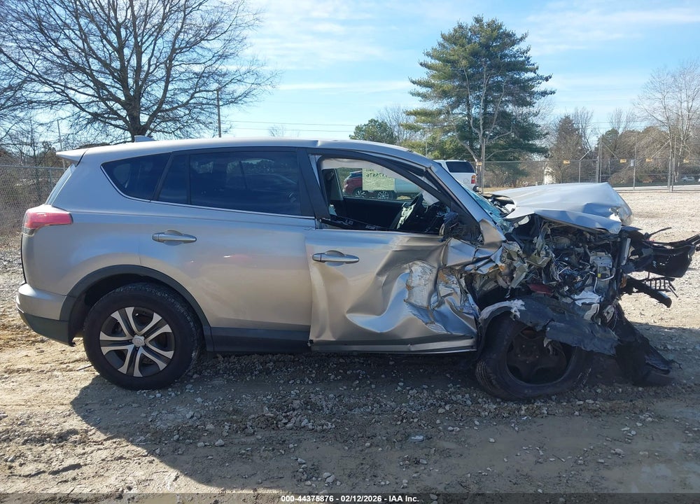2018 TOYOTA RAV4 LE VIN: 2T3BFREV8JW760979
