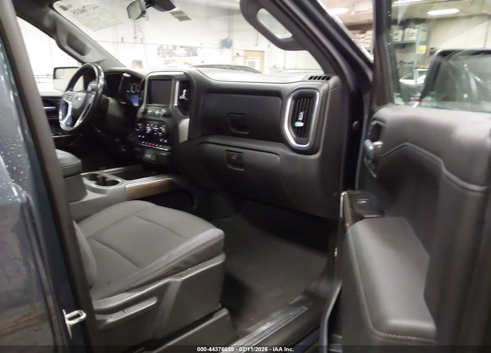 2020 CHEVROLET SILVERADO 1500 4WD  SHORT BED RST VIN: 3GCUYEET2LG220072