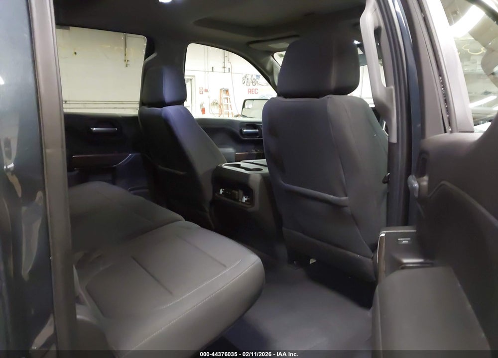 2020 CHEVROLET SILVERADO 1500 4WD  SHORT BED RST VIN: 3GCUYEET2LG220072
