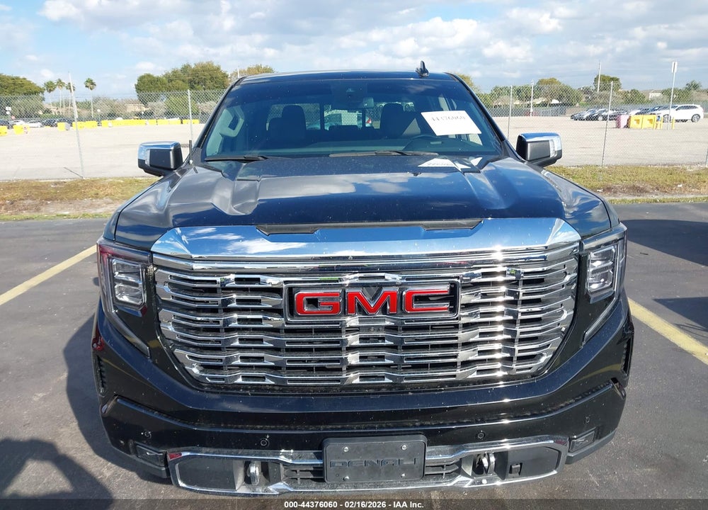 2022 GMC SIERRA 1500 4WD  SHORT BOX DENALI VIN: 1GTUUGET9NZ550799
