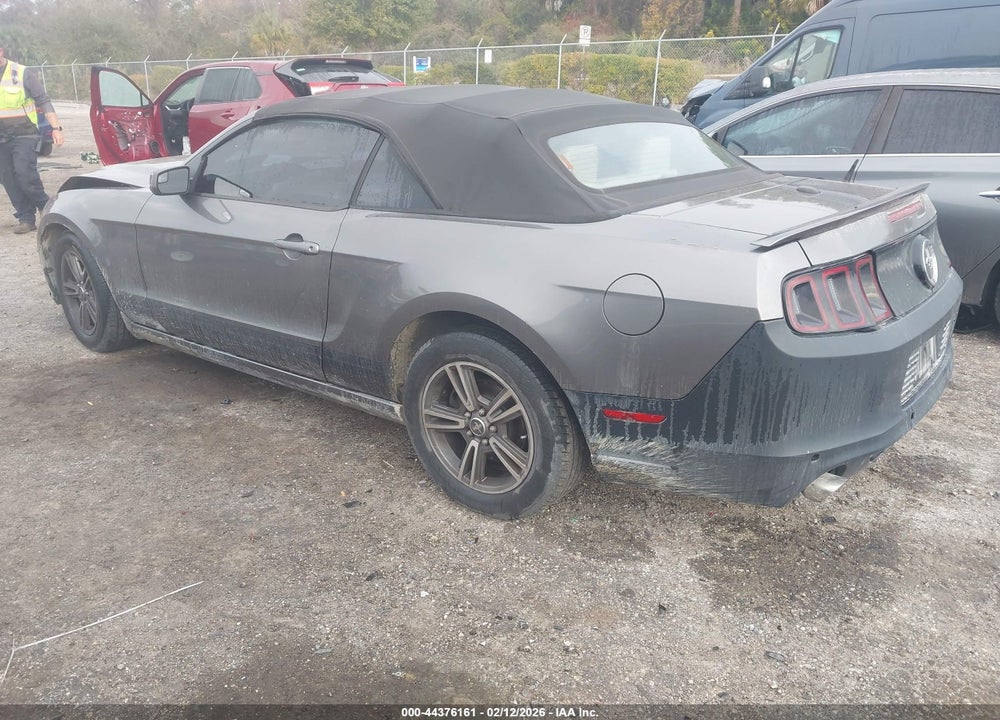 2013 FORD MUSTANG V6 PREMIUM VIN: 1ZVBP8EM8D5213914