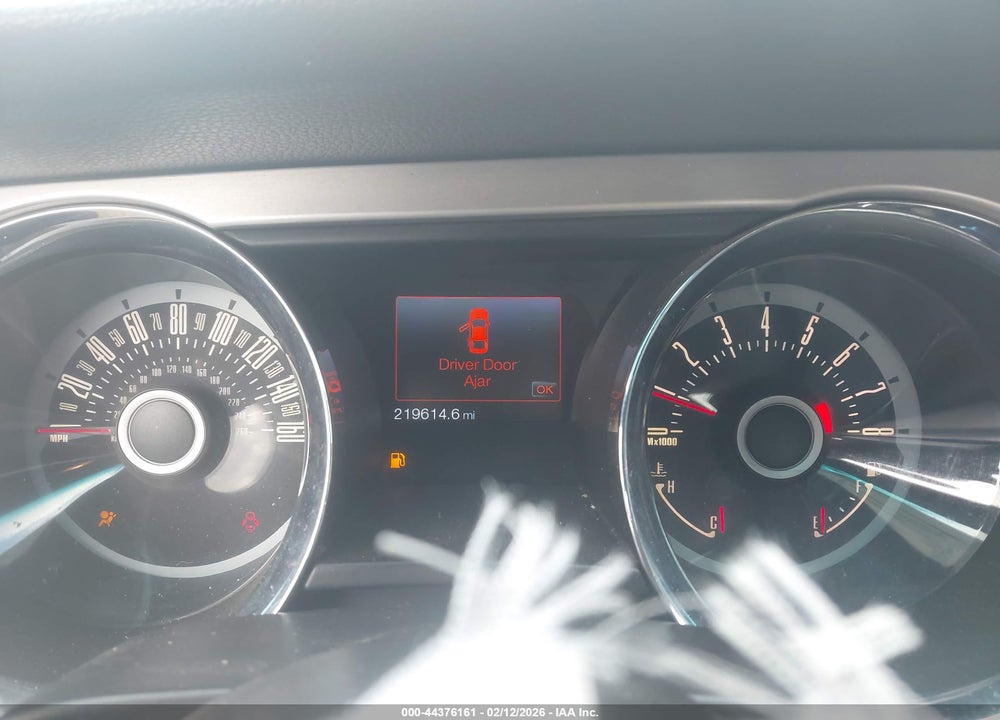 2013 FORD MUSTANG V6 PREMIUM VIN: 1ZVBP8EM8D5213914
