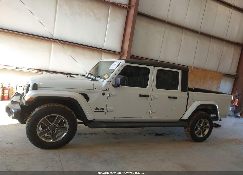 2021 JEEP GLADIATOR 80TH ANNIVERSARY 4X4 VIN: 1C6HJTAG6ML511544