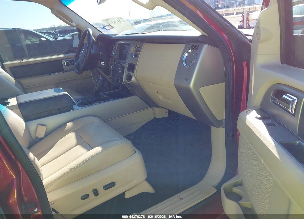2016 FORD EXPEDITION XLT VIN: 1FMJU1HT8GEF29122