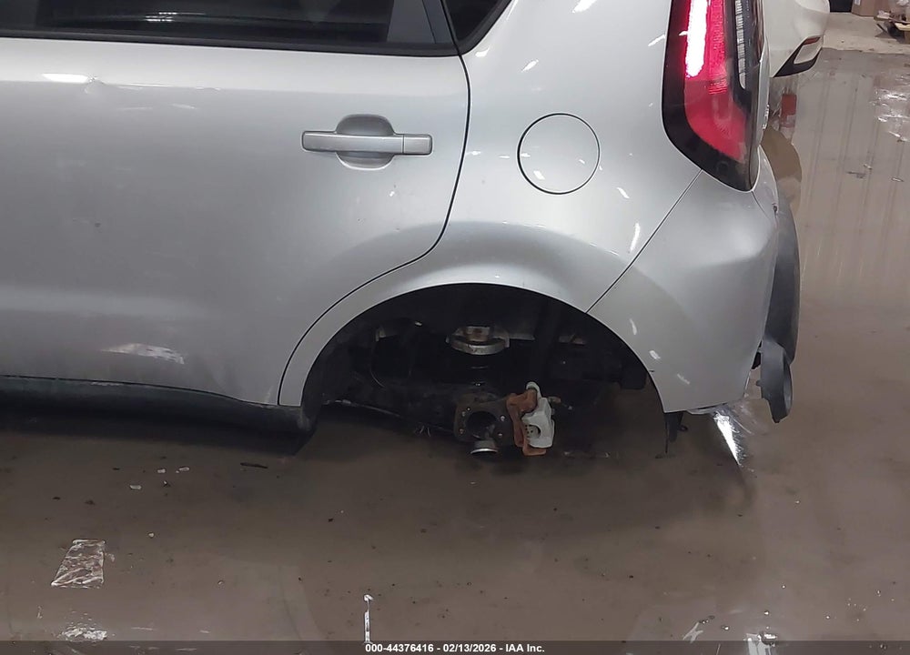 2014 KIA SOUL + VIN: KNDJP3A56E7706092
