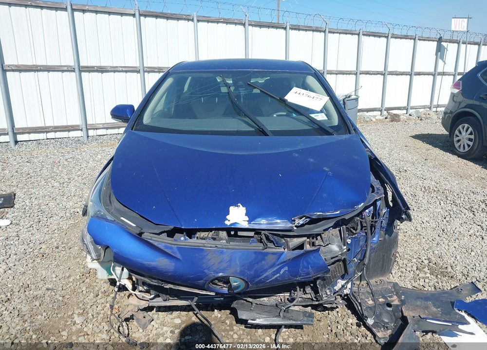 2018 TOYOTA PRIUS VIN: JTDKBRFU6J3602080