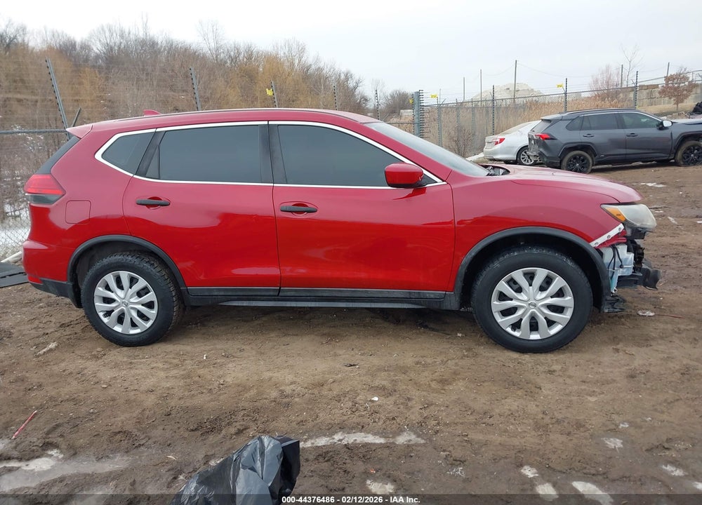 2017 NISSAN ROGUE S VIN: 5N1AT2MV7HC835242
