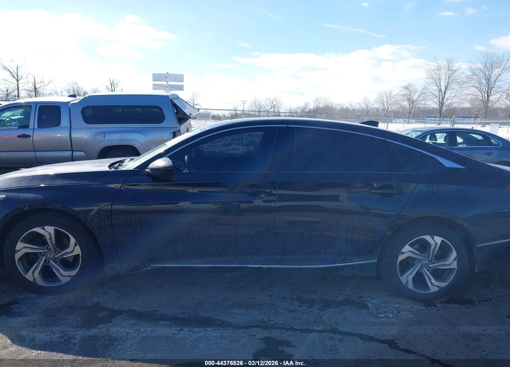 2018 HONDA ACCORD EX VIN: 1HGCV1F48JA149851