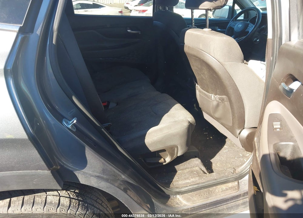 2019 HYUNDAI SANTA FE SE VIN: 5NMS2CAD4KH109277