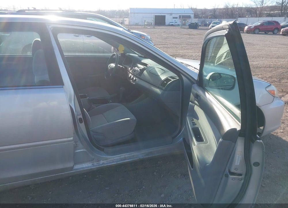 2003 TOYOTA CAMRY LE VIN: 4T1BE32KX3U733353