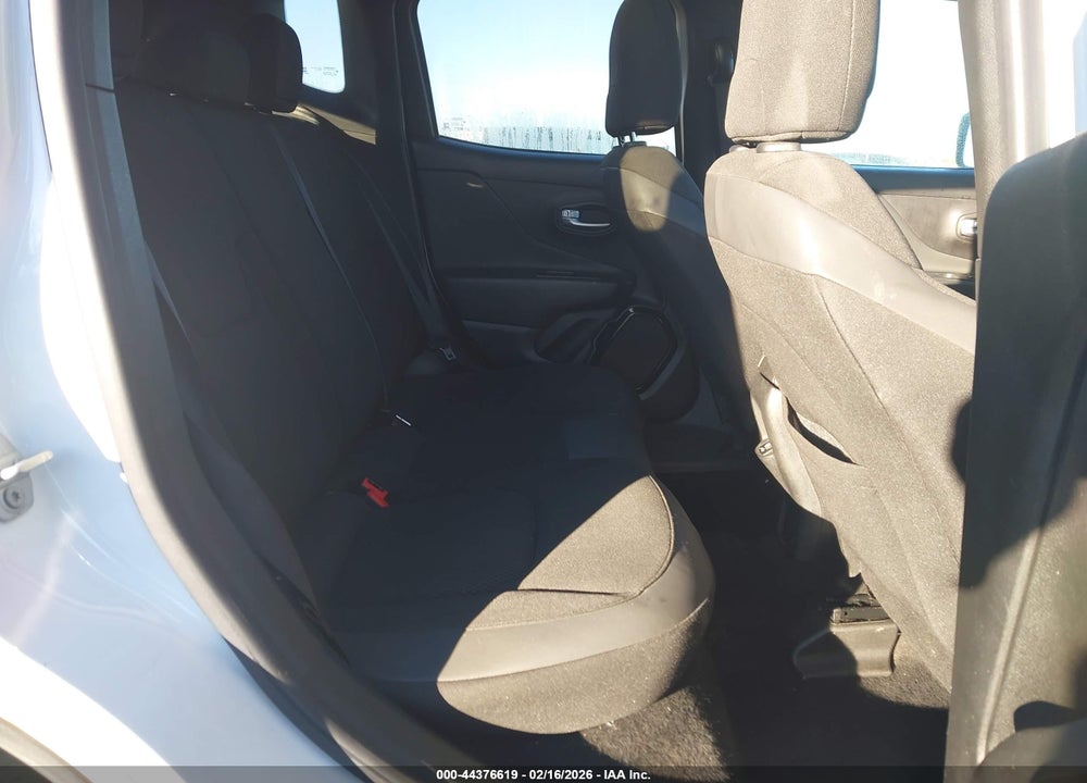 2018 JEEP RENEGADE ALTITUDE FWD VIN: ZACCJABBXJPJ69563