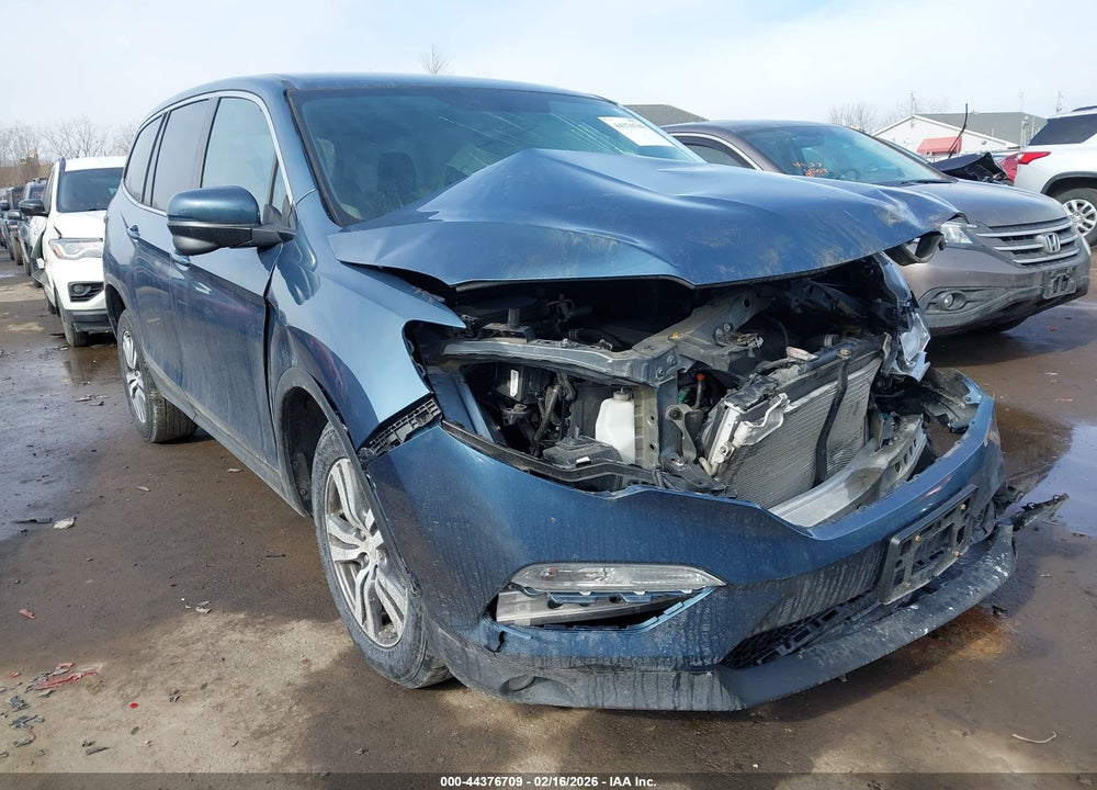 2018 HONDA PILOT EX VIN: 5FNYF6H31JB069351