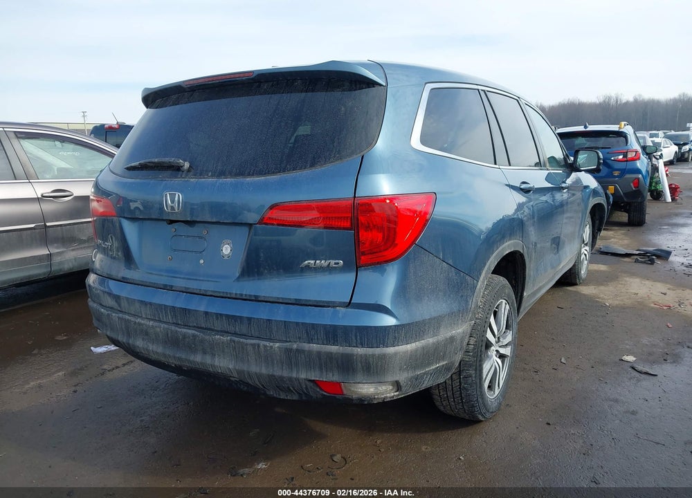 2018 HONDA PILOT EX VIN: 5FNYF6H31JB069351