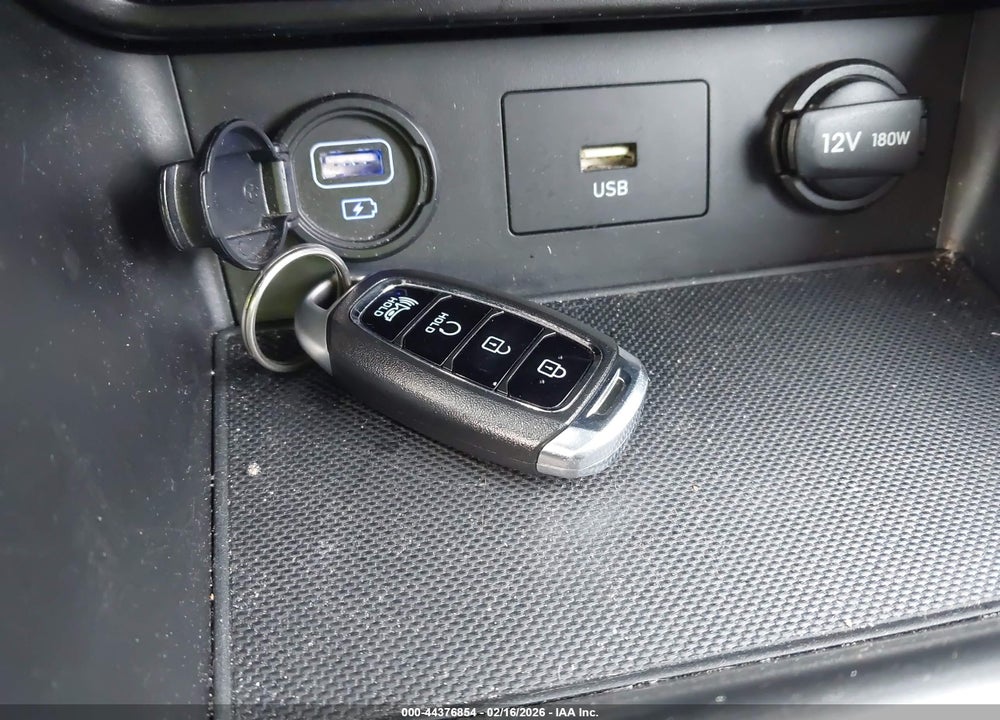 2022 HYUNDAI KONA SEL VIN: KM8K6CABXNU760795