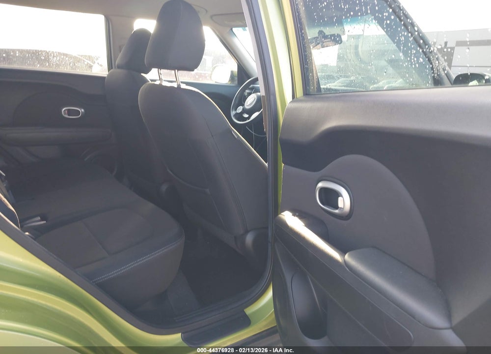 2014 KIA SOUL VIN: KNDJN2A20E7733570