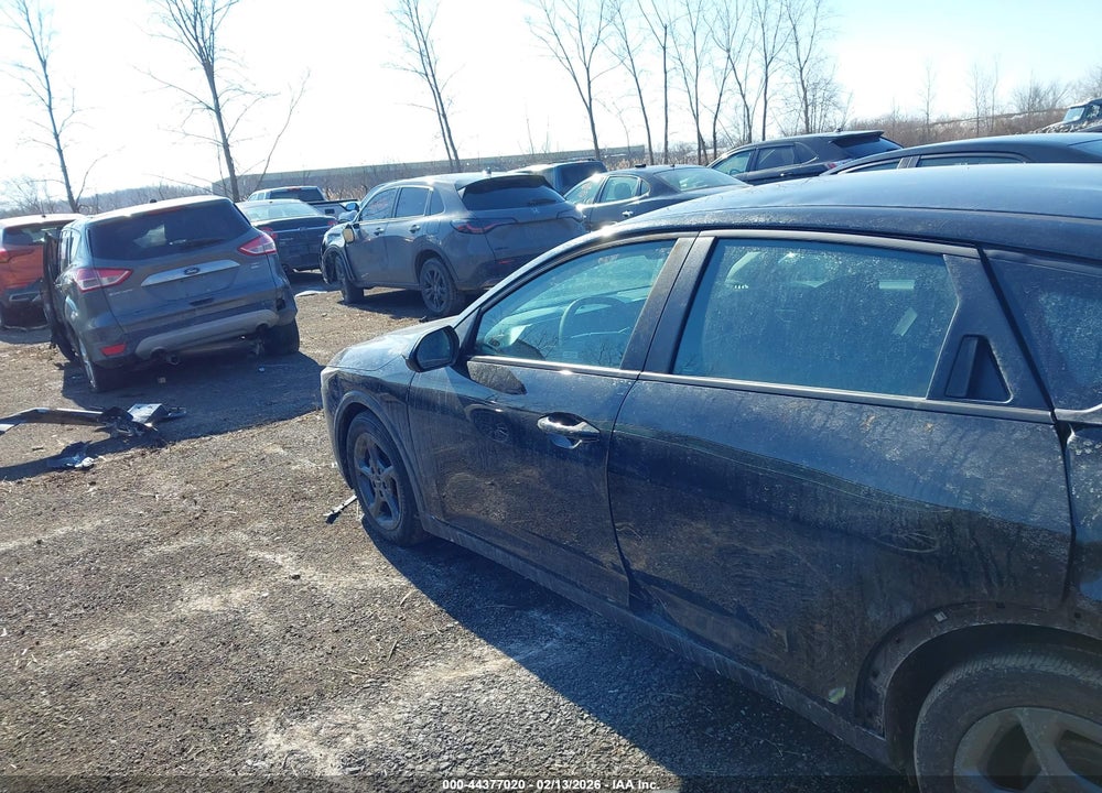 2025 KIA K4 LXS VIN: 3KPFT4DE8SE194687