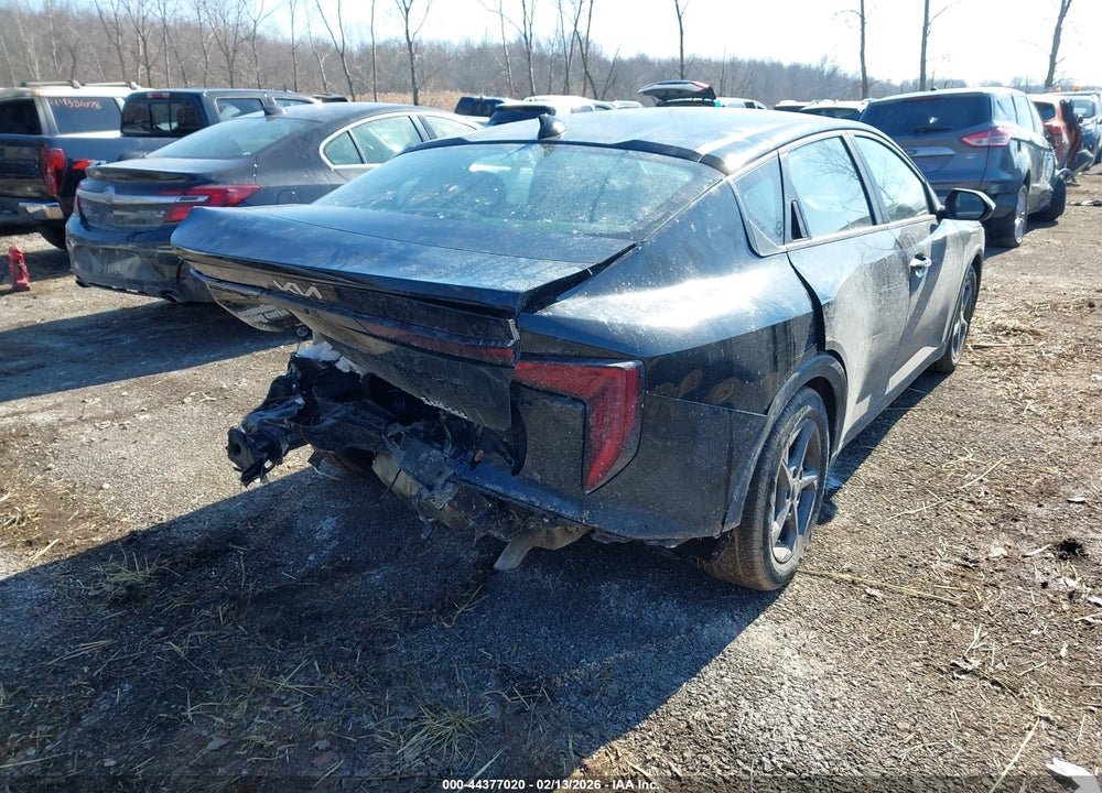 2025 KIA K4 LXS VIN: 3KPFT4DE8SE194687