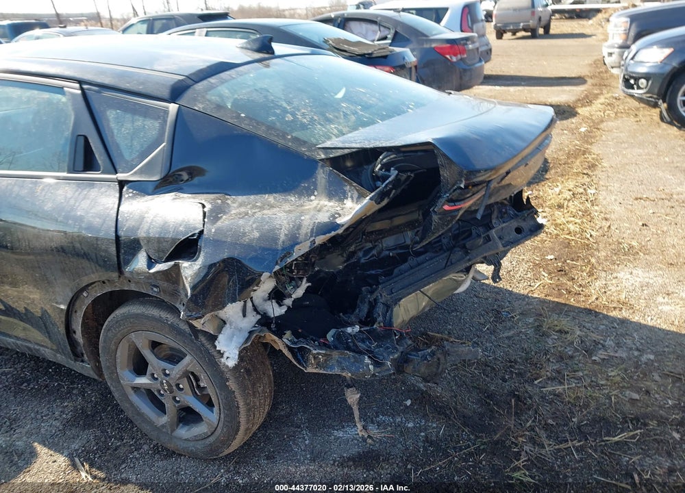 2025 KIA K4 LXS VIN: 3KPFT4DE8SE194687