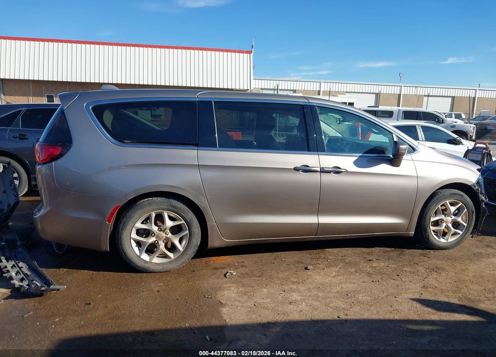 2018 CHRYSLER PACIFICA TOURING PLUS VIN: 2C4RC1FG2JR293352