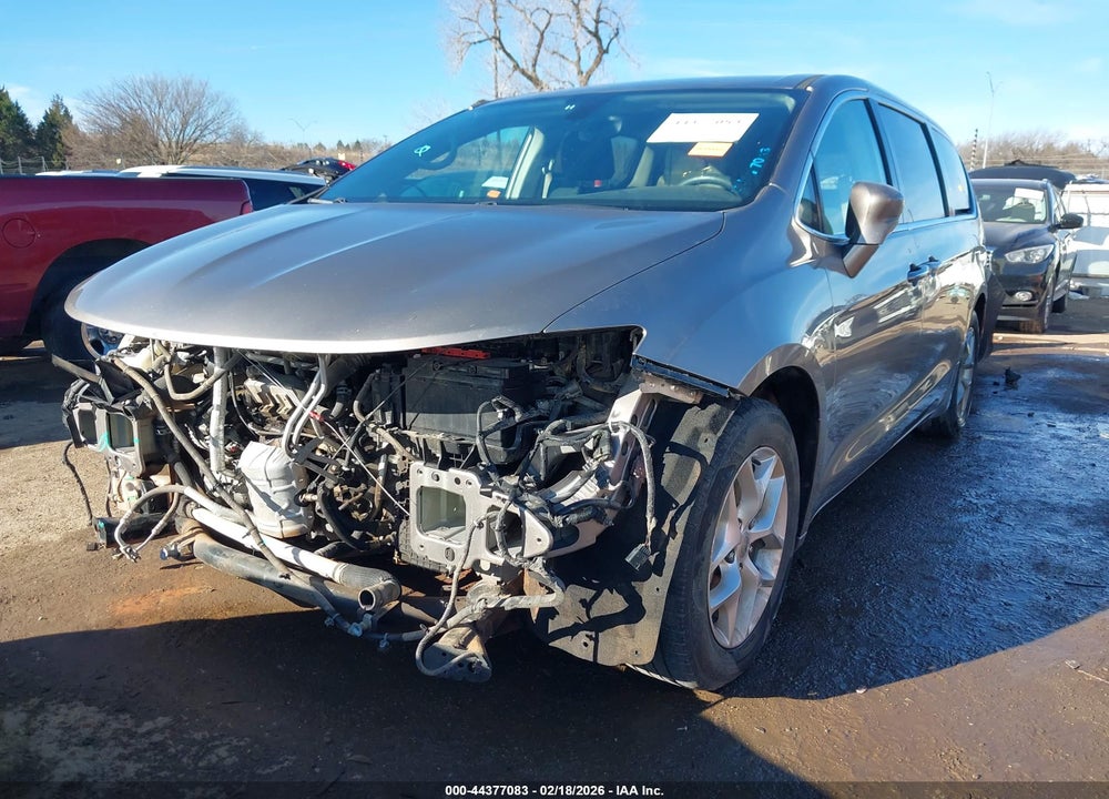 2018 CHRYSLER PACIFICA TOURING PLUS VIN: 2C4RC1FG2JR293352