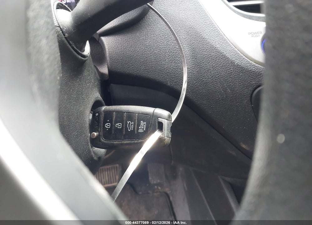 2019 HYUNDAI ACCENT SE VIN: 3KPC24A33KE087409