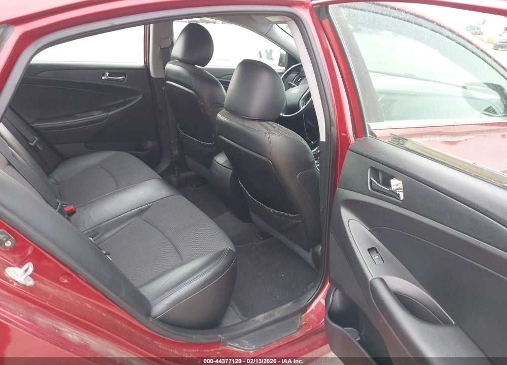 2011 HYUNDAI SONATA SE VIN: 5NPEC4AC8BH148691