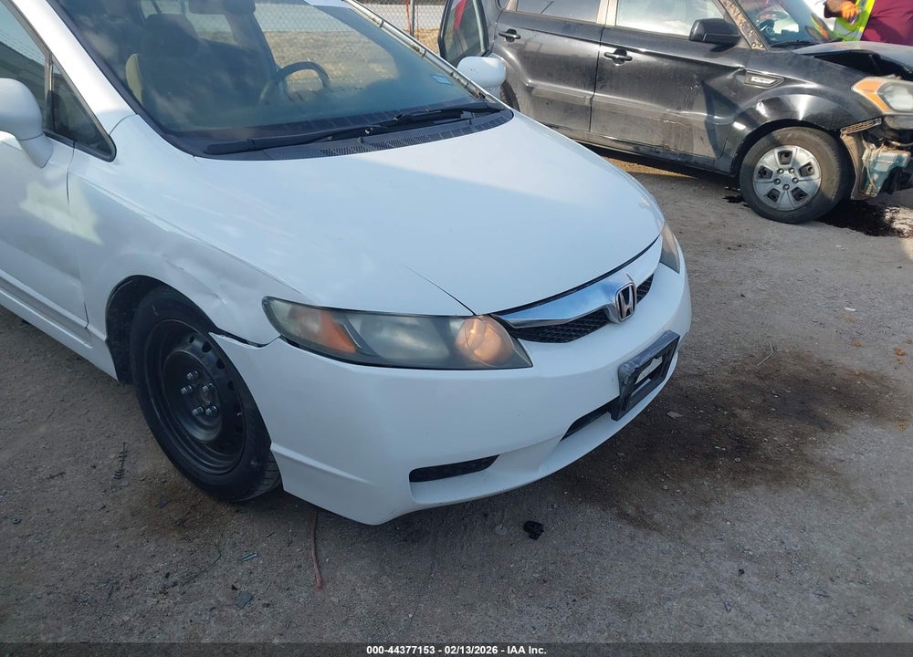2011 HONDA CIVIC LX VIN: 19XFA1F52BE042809