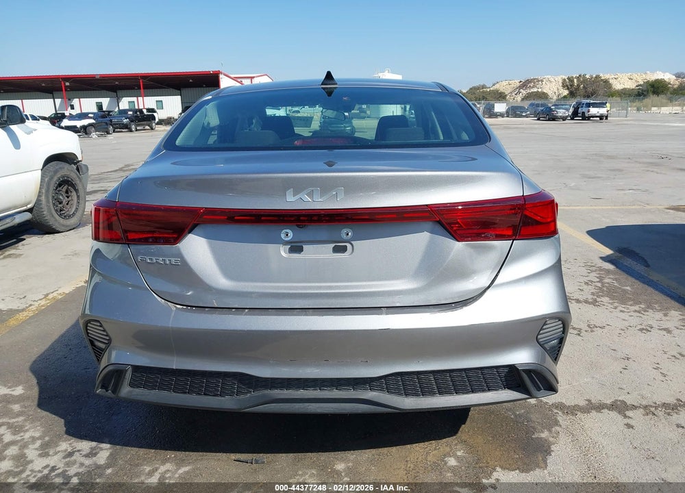 2023 KIA FORTE LXS VIN: 3KPF24AD7PE683300