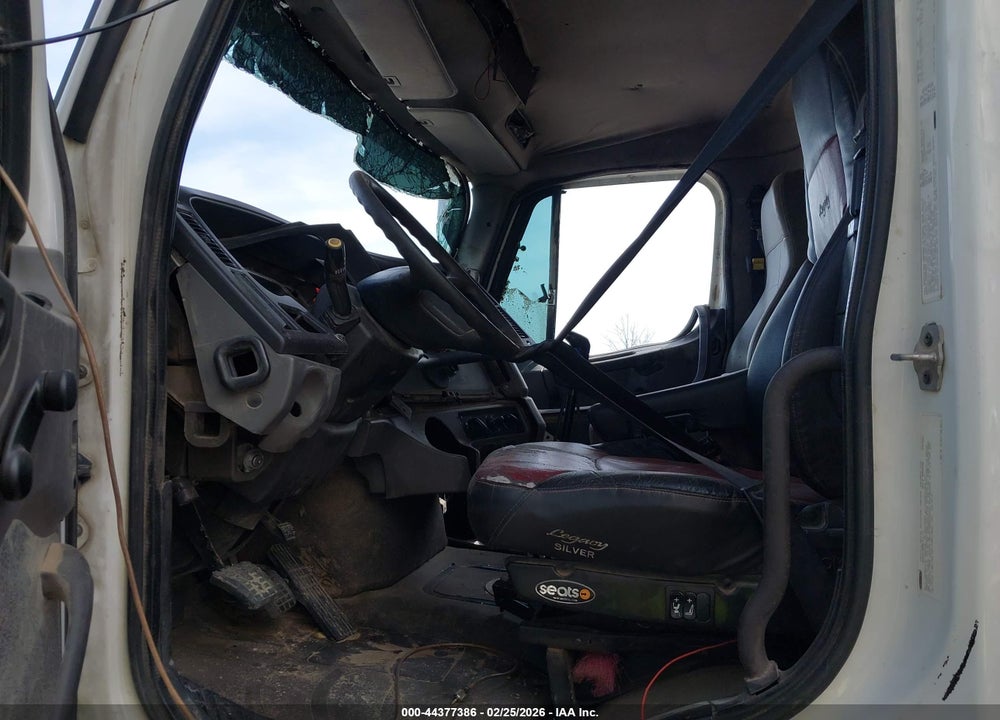 2015 FREIGHTLINER 114SD VIN: 1FVHG3DV4FHGH8835