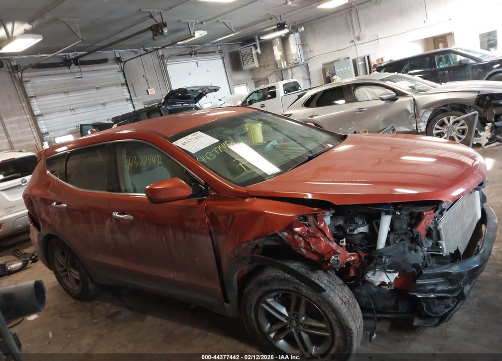 2017 HYUNDAI SANTA FE SPORT 2.4L VIN: 5XYZTDLB7HG485570