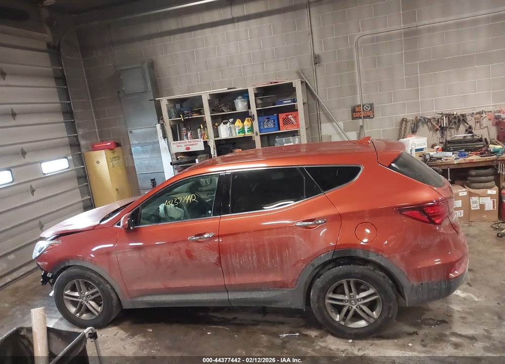 2017 HYUNDAI SANTA FE SPORT 2.4L VIN: 5XYZTDLB7HG485570