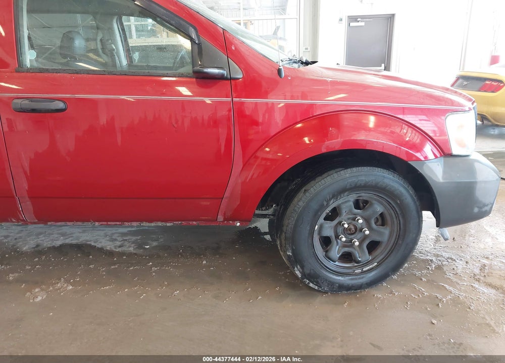 2008 DODGE DURANGO SXT VIN: 1D8HB38N58F155846