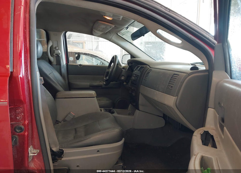 2008 DODGE DURANGO SXT VIN: 1D8HB38N58F155846