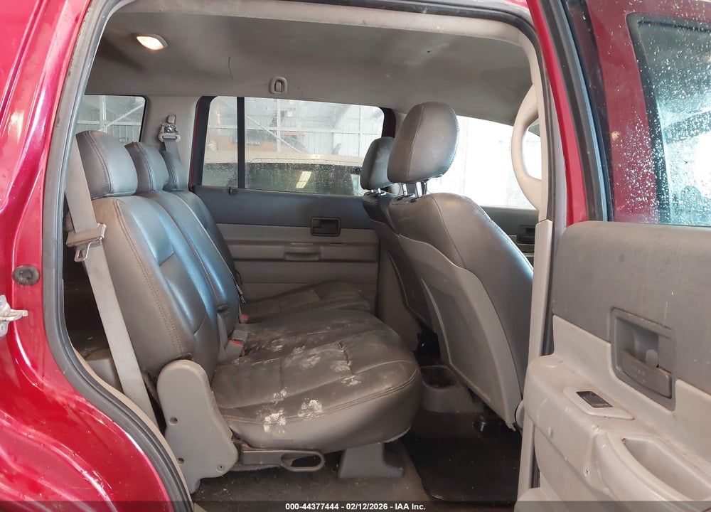 2008 DODGE DURANGO SXT VIN: 1D8HB38N58F155846