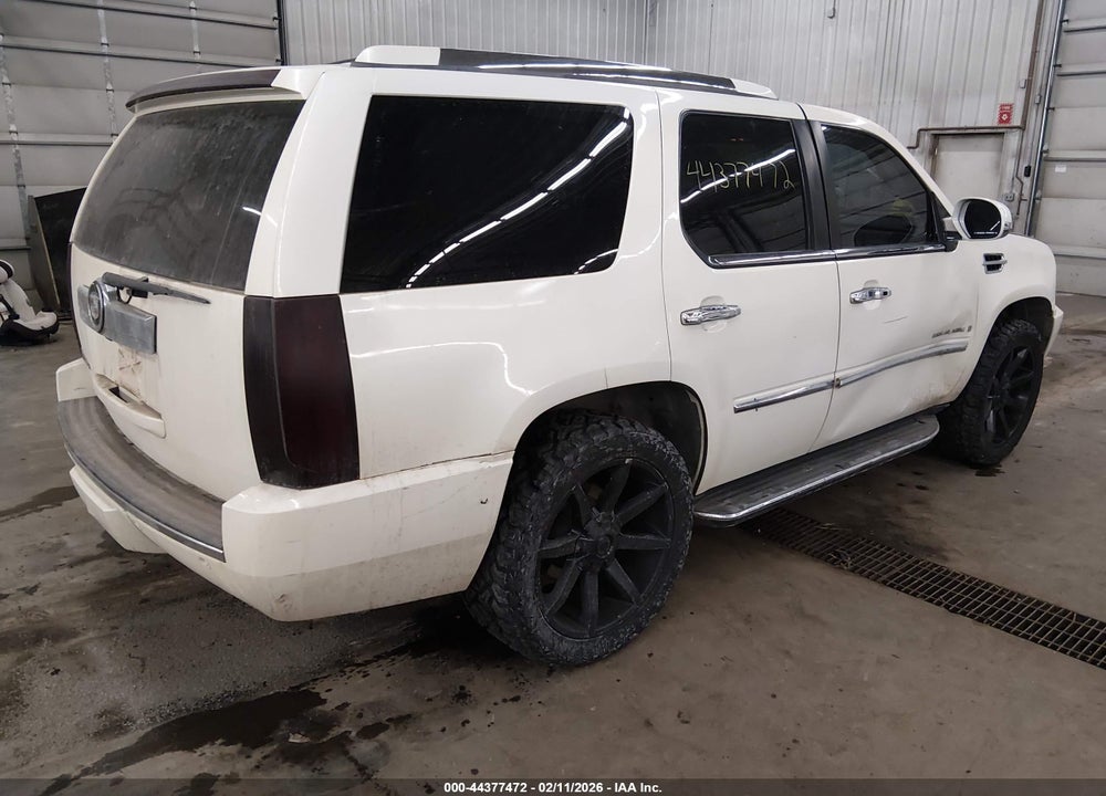 2007 CADILLAC ESCALADE STANDARD VIN: 1GYFK63897R135518