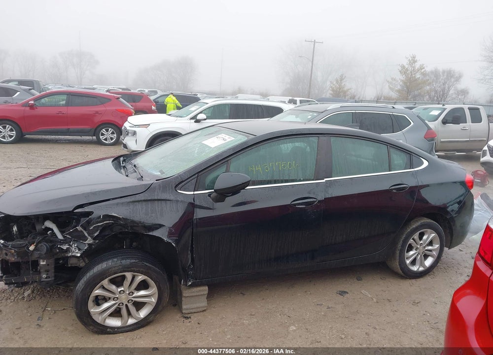 2019 CHEVROLET CRUZE LT VIN: 1G1BE5SM4K7145648